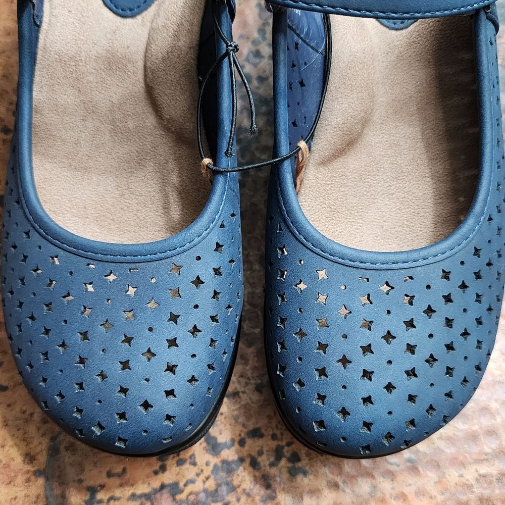 Rialto Vinto Mary Jane Clogs in Navy 411 - Picture 5 of 16